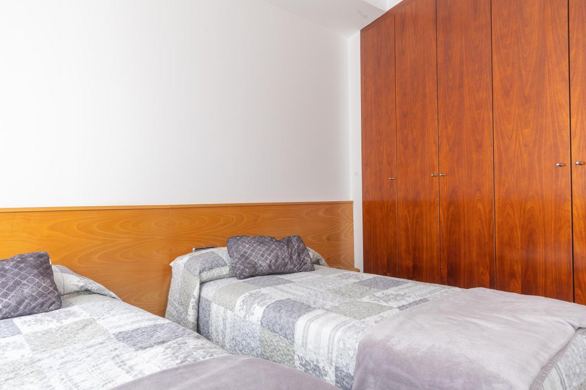Mazi Apartments Colon Vic Εξωτερικό φωτογραφία