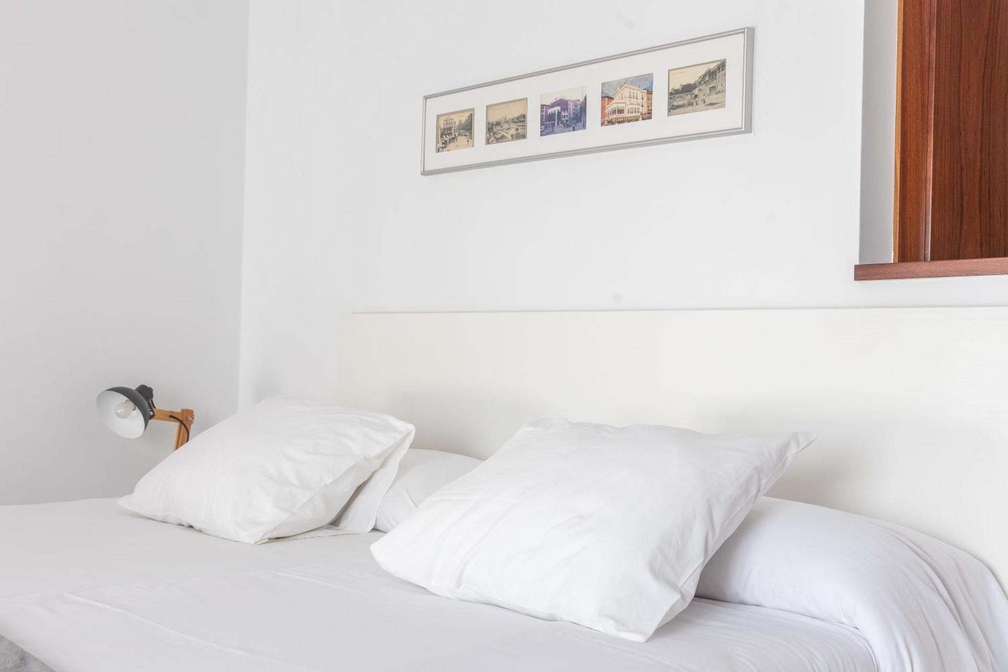 Mazi Apartments Colon Vic Εξωτερικό φωτογραφία