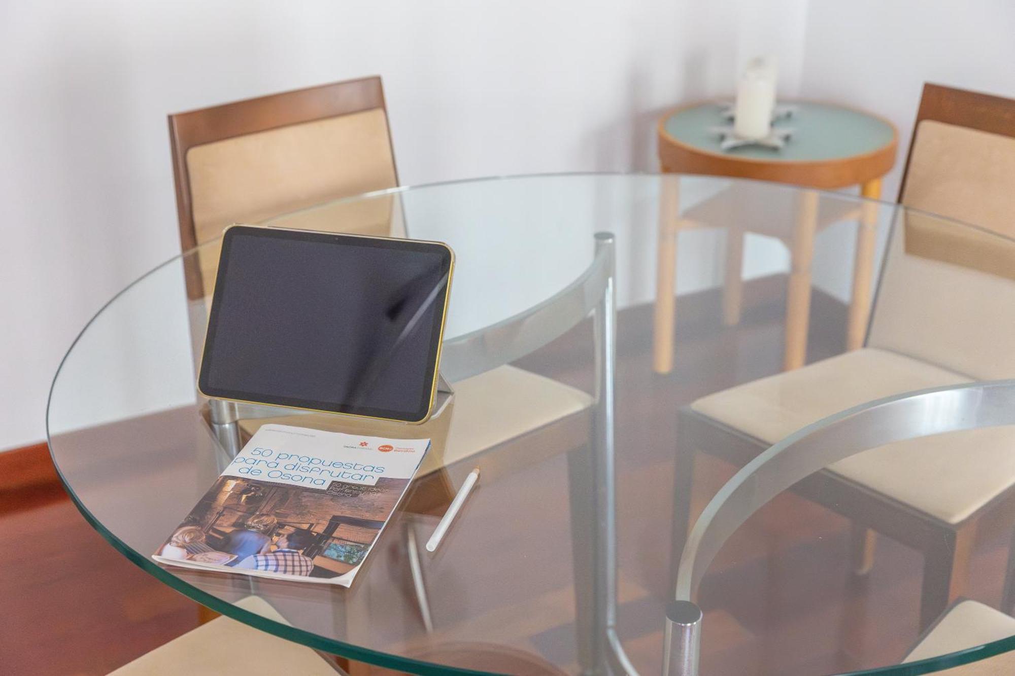 Mazi Apartments Colon Vic Εξωτερικό φωτογραφία